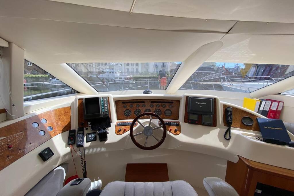 Italian Superyacht Bianca Lucida Apartament